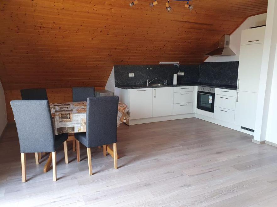 Ferienwohnung Zur Schoenen Aussicht 부헨 외부 사진